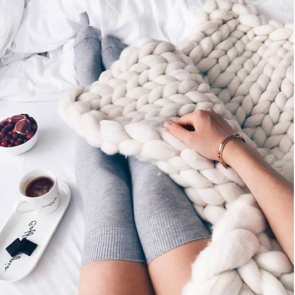 other Other - Extreme Chunky Knitted White Blanket